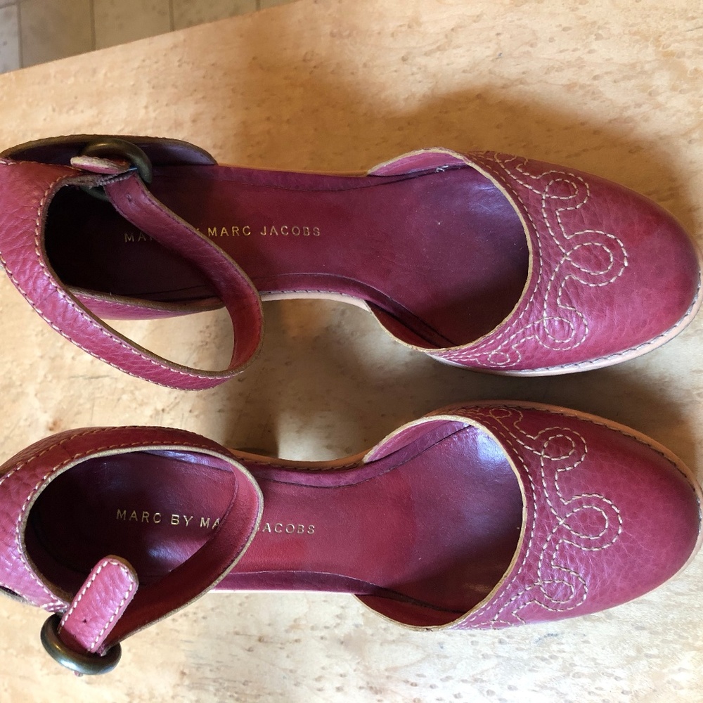 Marc by Marc Jacobs Size 38 (Size 9 fit) $150 CDN